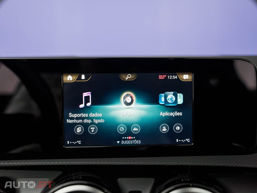 Mercedes-Benz A 180 d AMG Line
