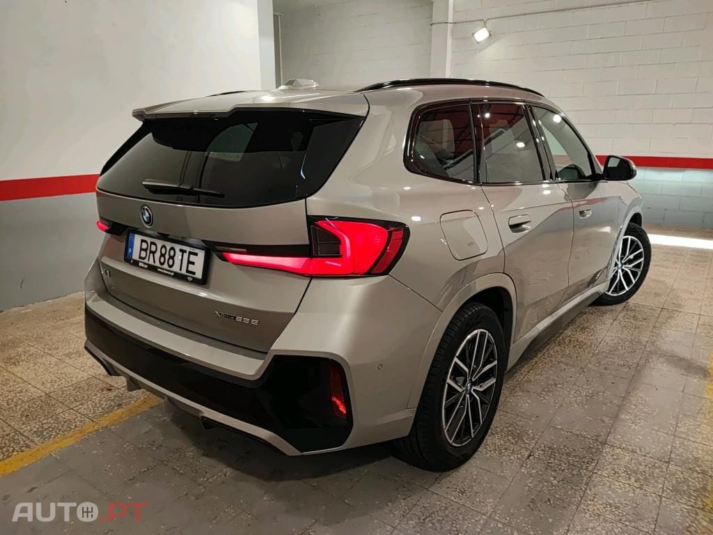 BMW X1 xDrive25e Pack Desportivo M