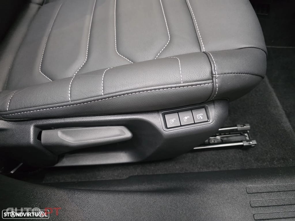 Citroen e-C4 X Shine Pack