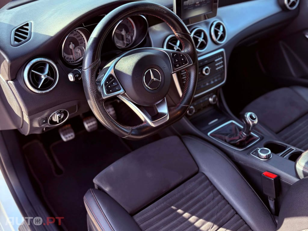 Mercedes-Benz CLA 180 d AMG Line