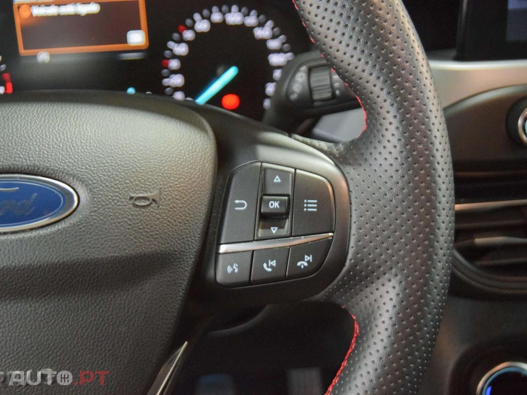 Ford Focus SW 1.0 EcoBoost ST-Line