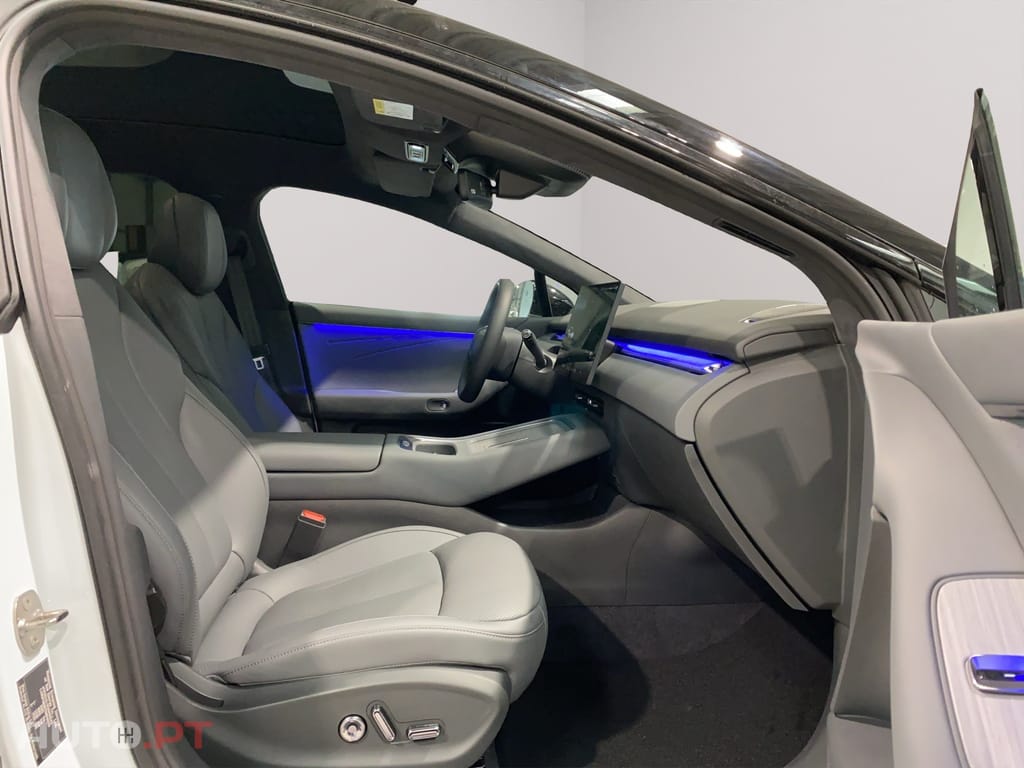 XPeng P7 74.9 kWh Long Range