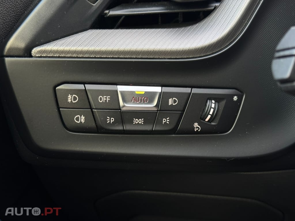 BMW 218 d Pack Desportivo M