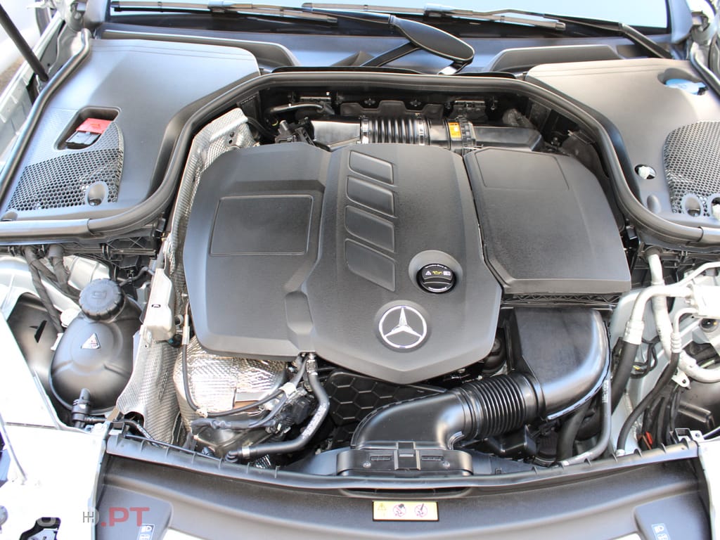 Mercedes-Benz E 220 d Cabrio AMG