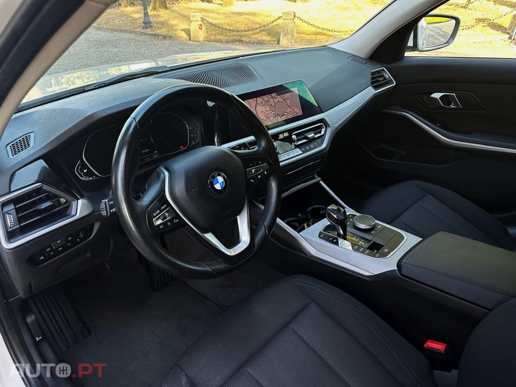 BMW 330 e Touring Corporate Edition Auto