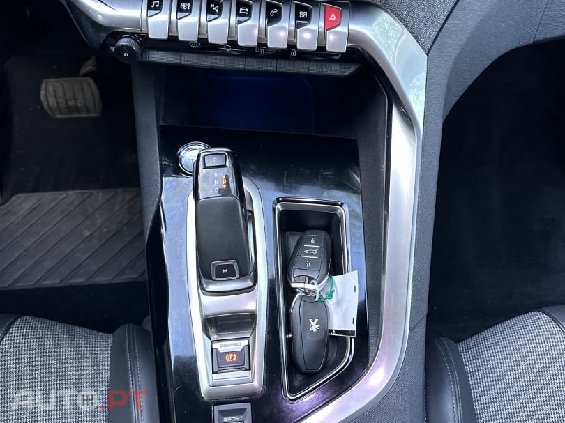 Peugeot 3008 1.2 PureTech Allure EAT8