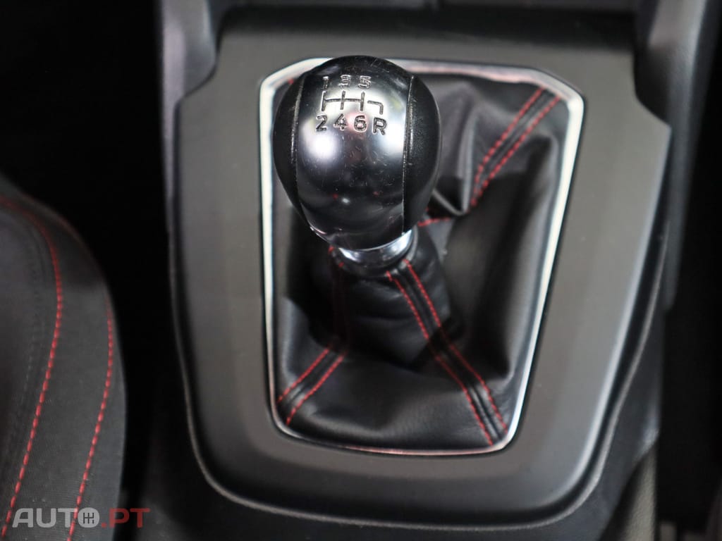 Ford Focus 1.0 EcoBoost MHEV ST-Line