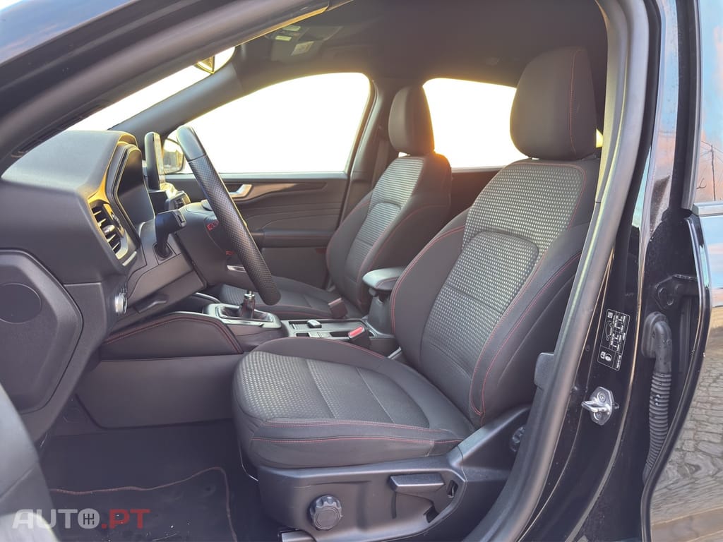 Ford Kuga 1.5 EcoBoost ST-Line