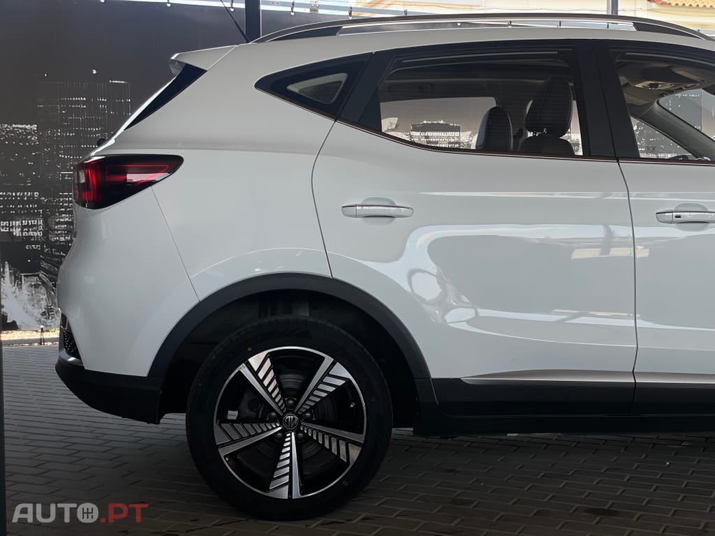 MG ZS EV Luxury
