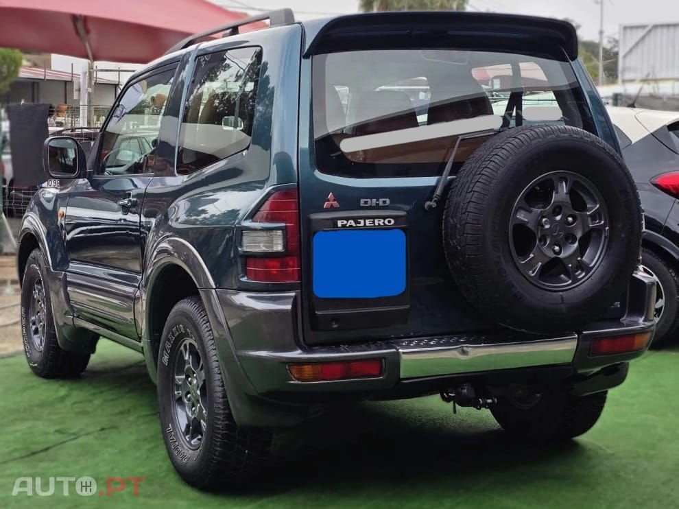 Mitsubishi Pajero 3.2 DI-D GLS