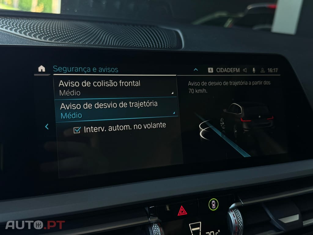 BMW 330 e Touring Auto