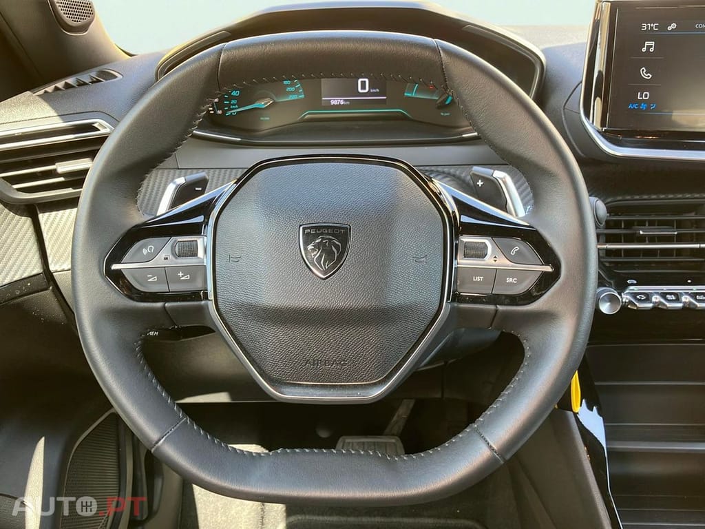 Peugeot 2008 1.2 Hybrid Style e-DCS6