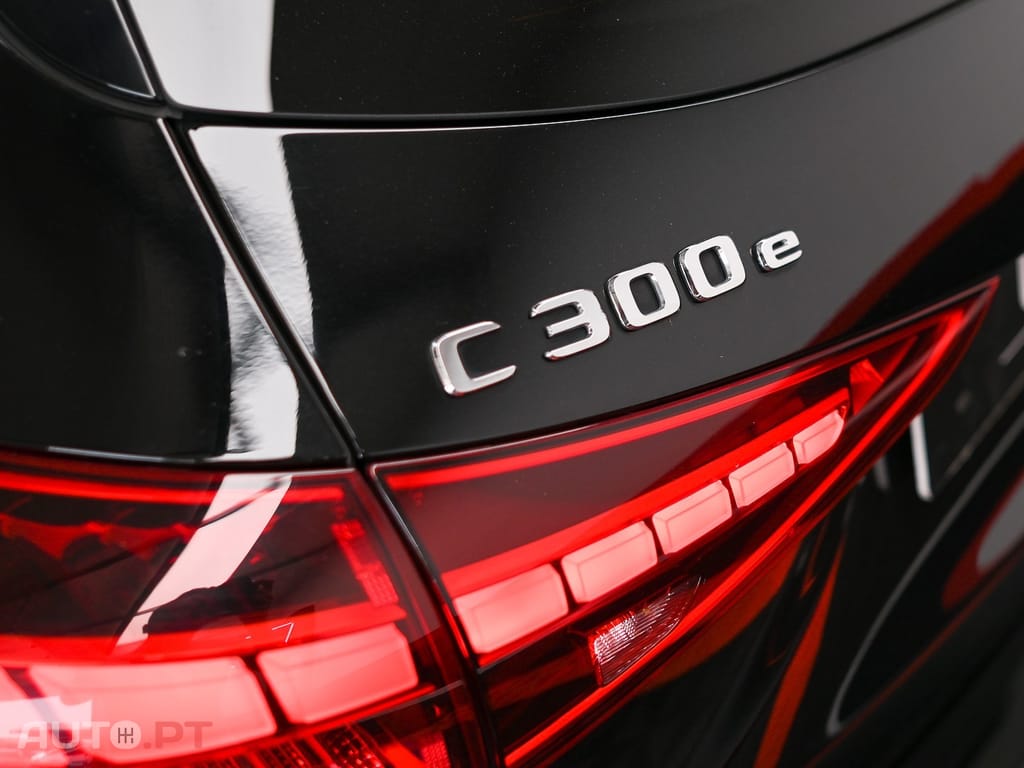 Mercedes-Benz C 300 de 4Matic T 9G-TRONIC Avantgarde