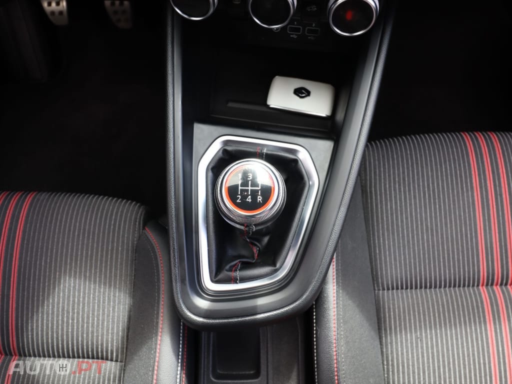 Renault Clio 1.0 TCe RS Line