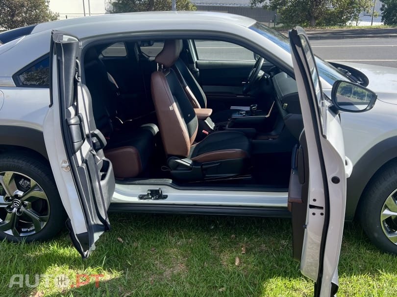 Mazda MX-30 e-SKYACTIV Advantage+Vintage Leatherette