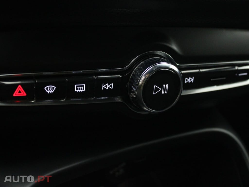 Volvo XC40 78 KWH PLUS AWD