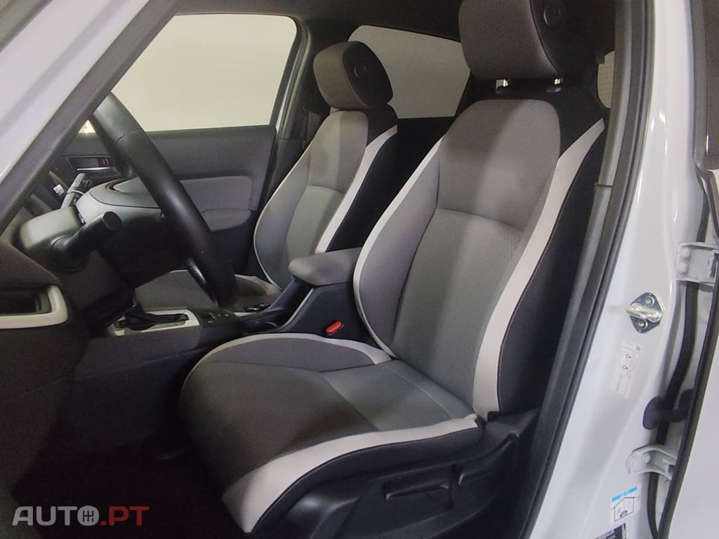 Honda Jazz 1.5i-MMD Crosstar Executive