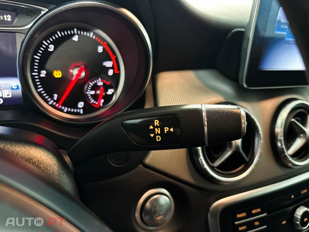 Mercedes-Benz CLA 200 d 4Matic 7G-DCT UrbanStyle Edition