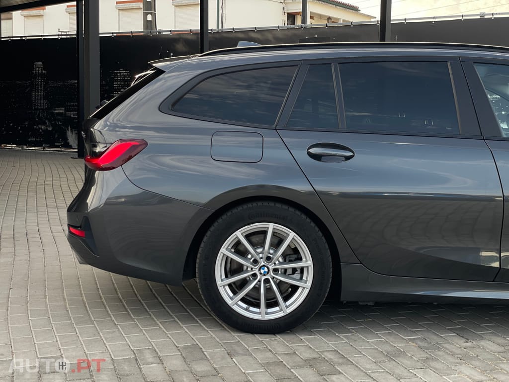 BMW 330 e Touring Corporate Edition Auto