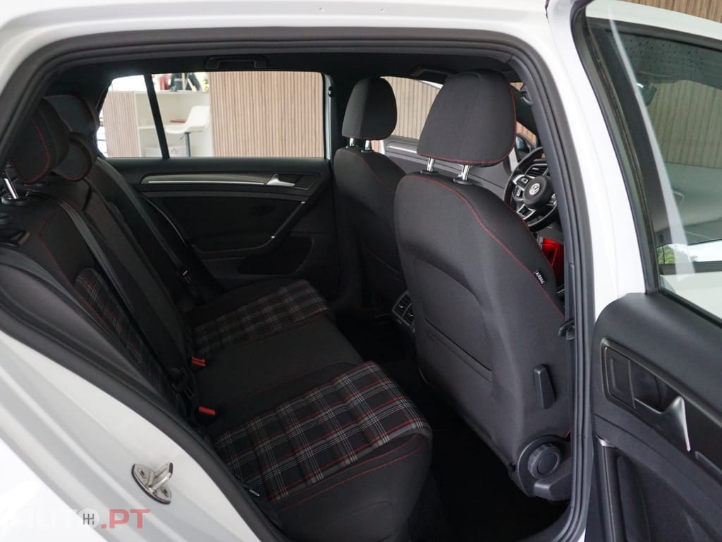 Volkswagen Golf 2.0 TSi GTi Performance