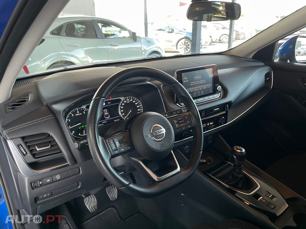 Nissan Qashqai 1.3 DIG-T N-Connecta LED+SKY