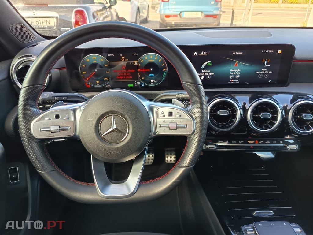 Mercedes-Benz A 250 e AMG Line