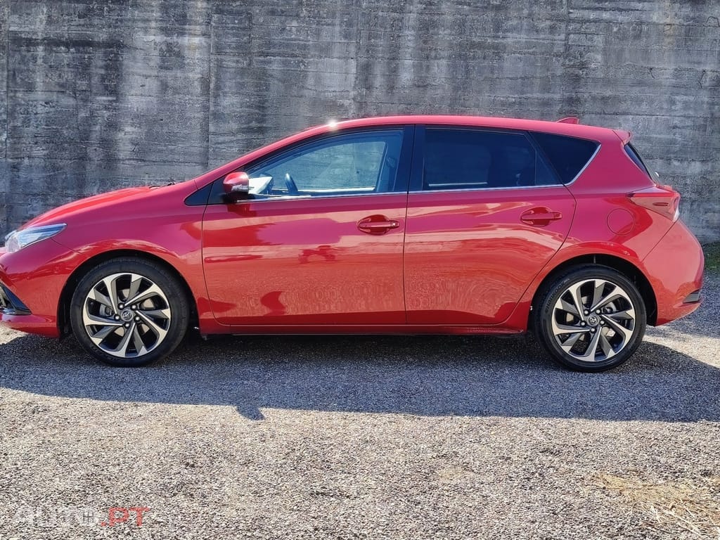 Toyota Auris 1.2T Exclusive