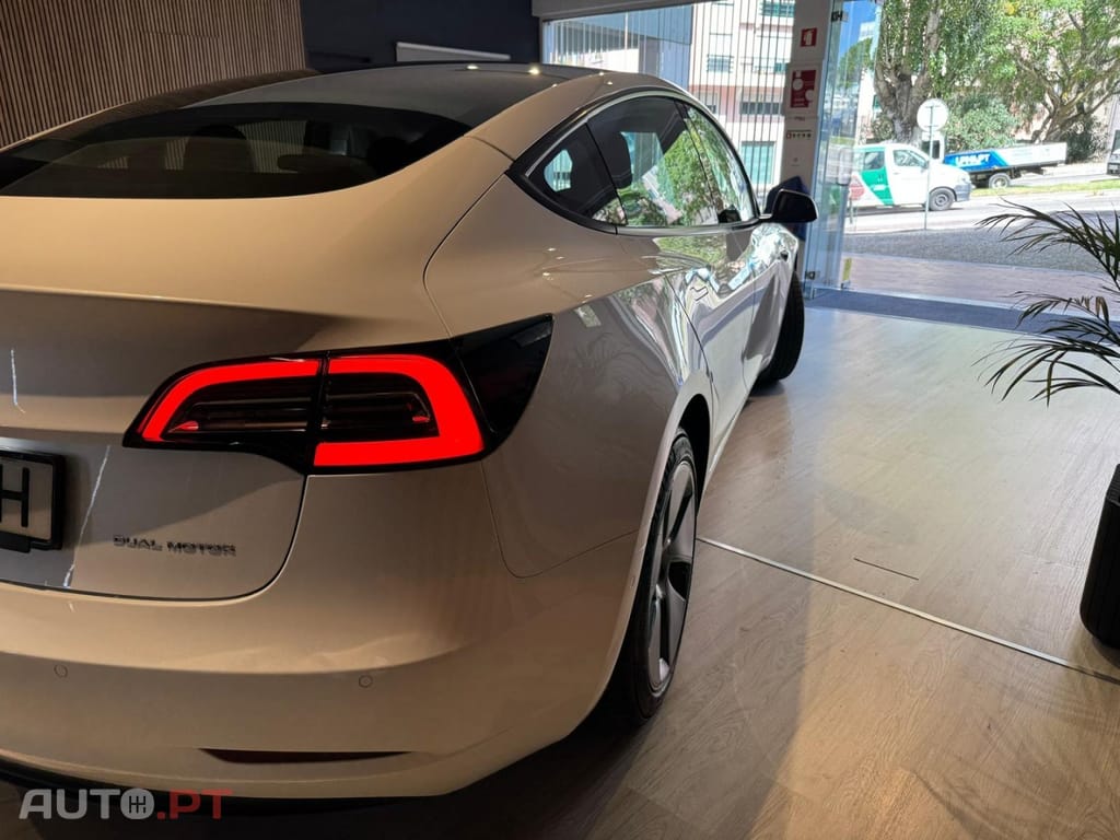 Tesla Model 3 Long Range Tração Integral