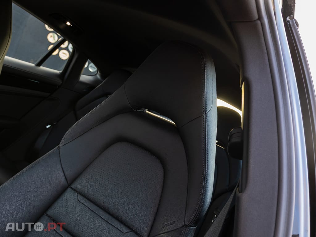 Porsche Panamera 4
