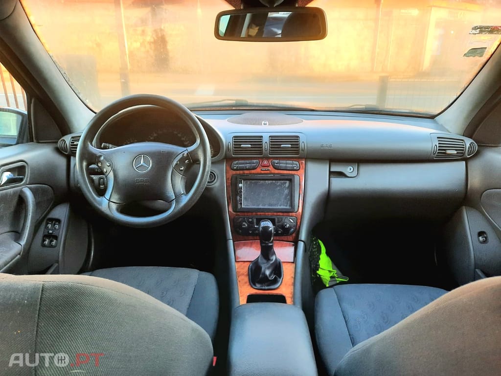 Mercedes-Benz C 220 Classic