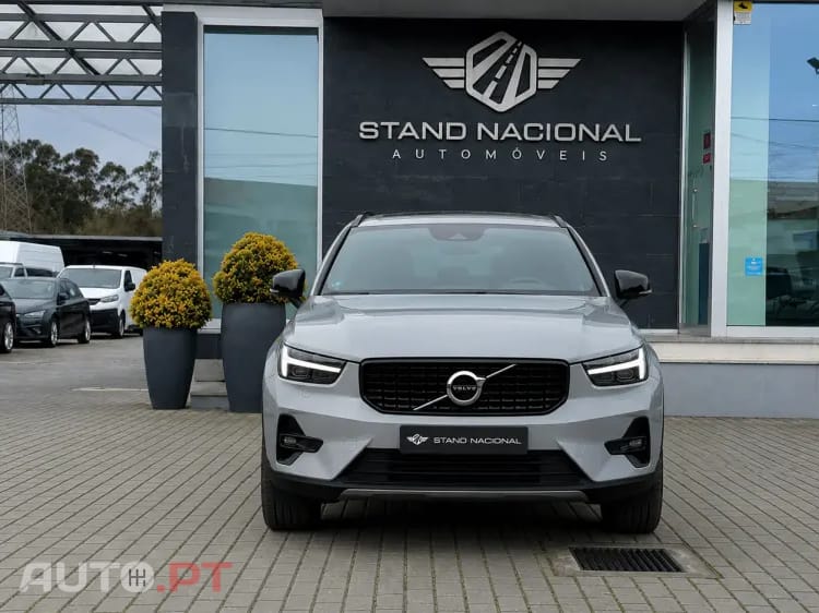 Volvo XC40 1.5 T2 Plus Dark Auto