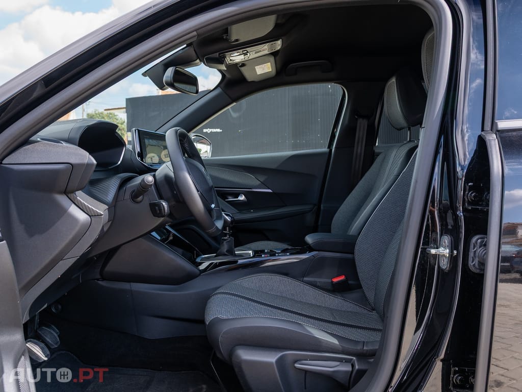 Peugeot 2008 1.2 PureTech Allure