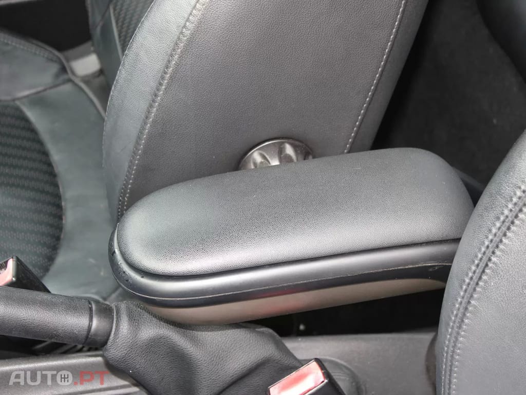 MINI Cooper Cooper D