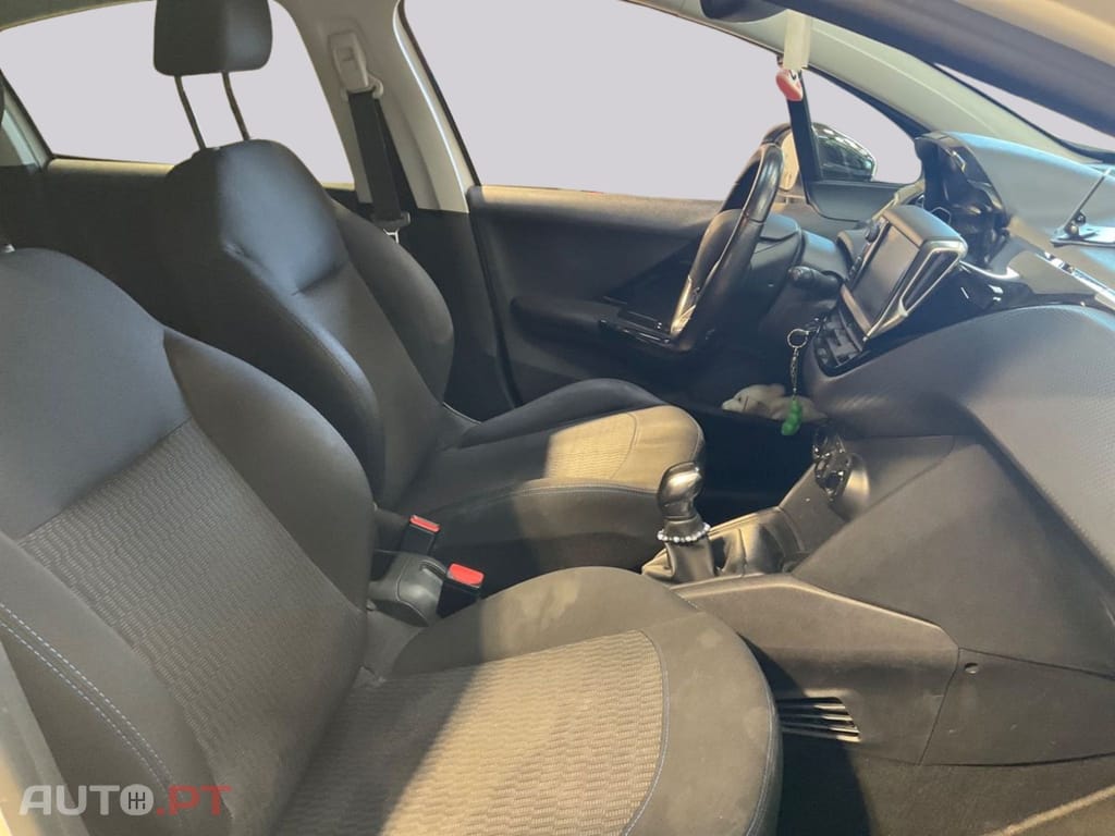 Peugeot 208 1.2 PureTech Style