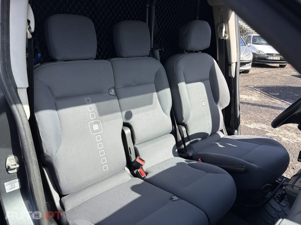 Citroen Berlingo 1.6 HDI 3 Lugares Caixa Automática