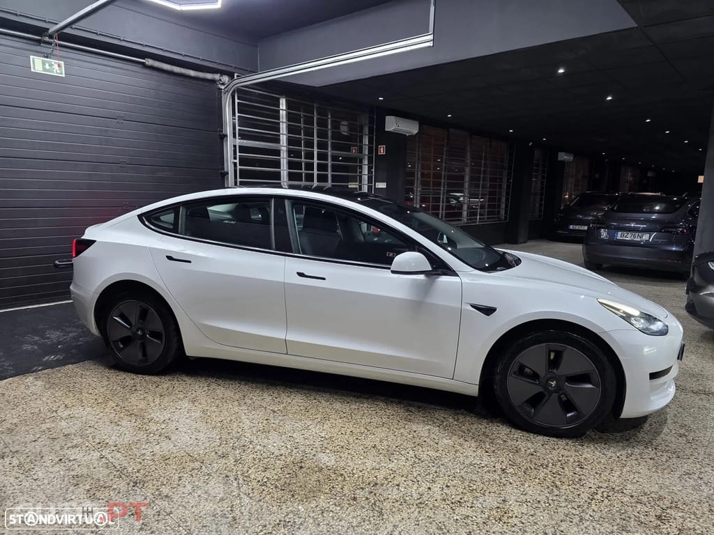 Tesla Model 3 Standard Range Plus RWD