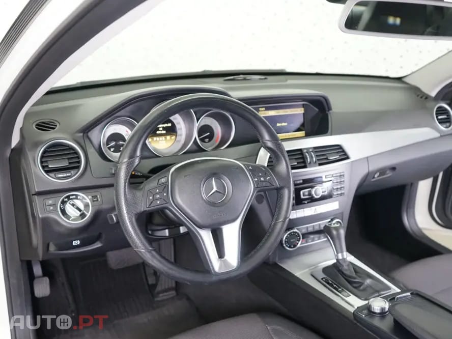 Mercedes-Benz C 180 BlueEFFICIENCY 7G-TRONIC