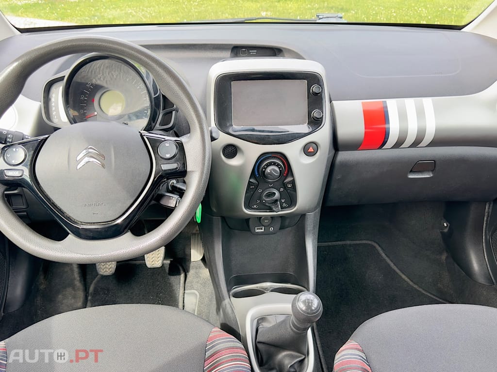 Citroen C1 1.2 VTi Shine