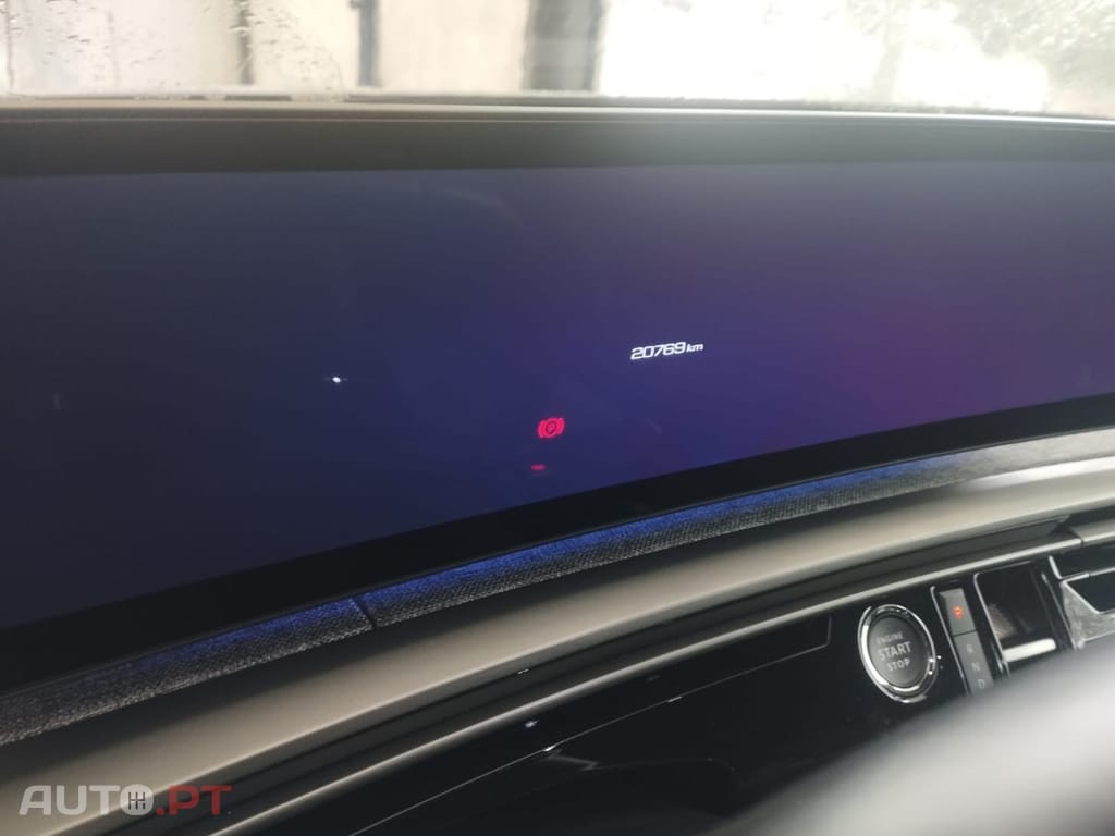Peugeot E-5008 73 kWh Allure