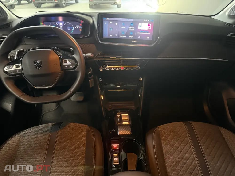 Peugeot 208 1.2 Hybrid Allure e-DCS6