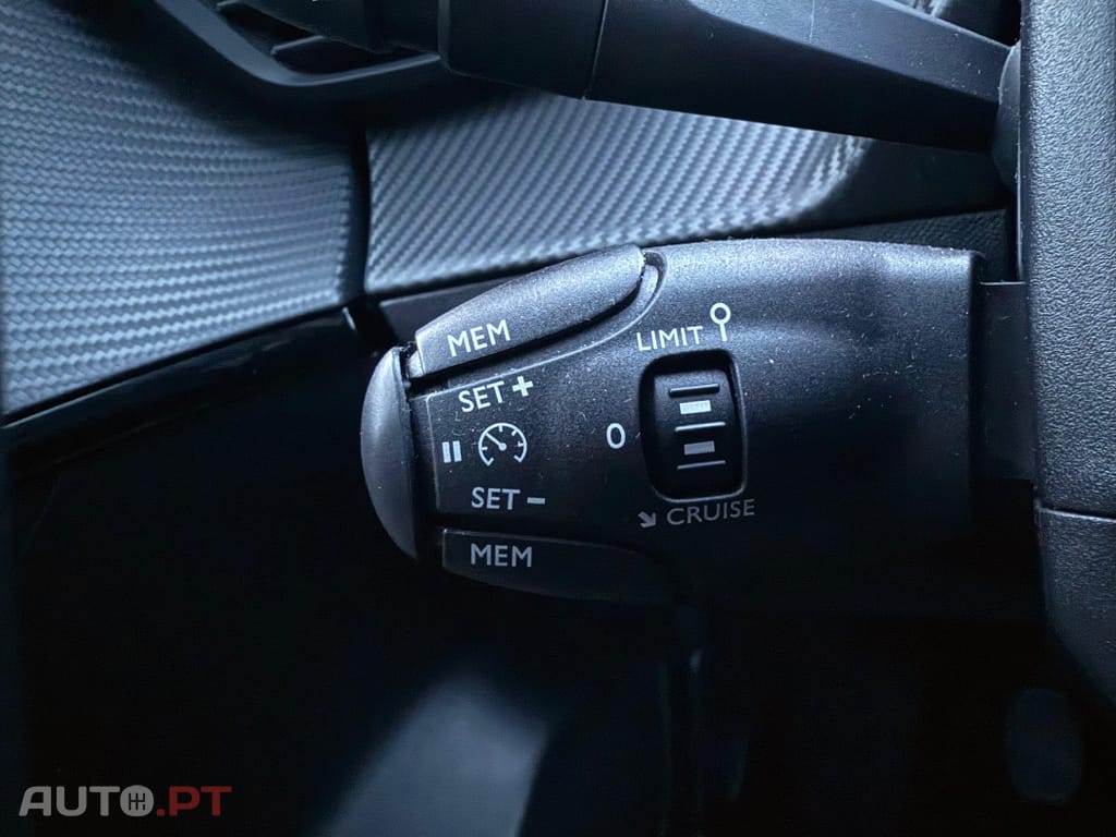 Peugeot 208 PureTech 75 Allure