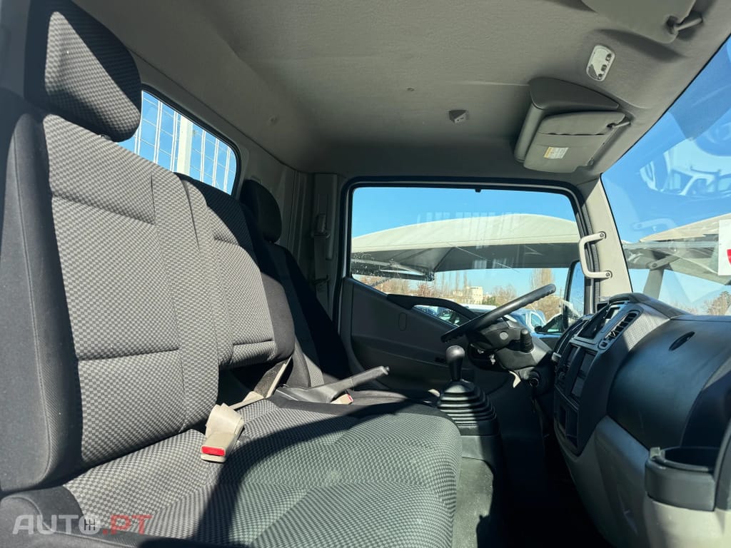 Nissan Cabstar 2.5 dCi 35.14/1 C.Aço Basculante