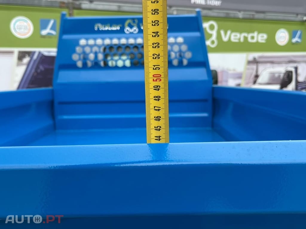 Toyota Dyna 3.0  - 144 CV  BASCULA TRIBASCULANTE