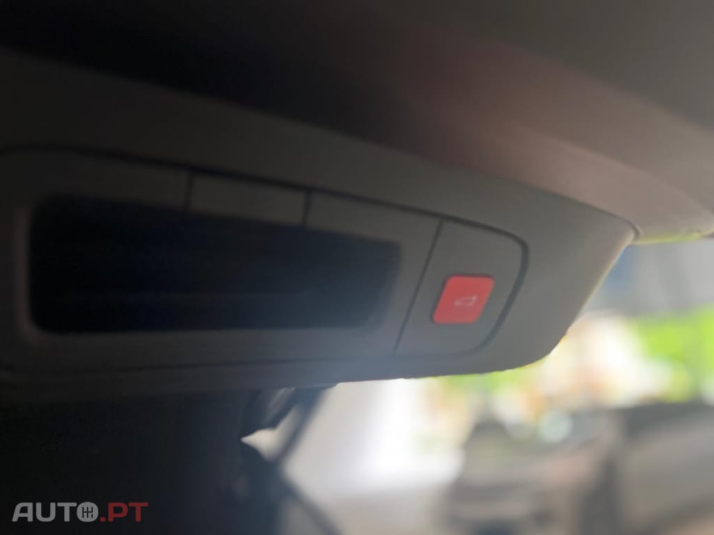 Citroen C5 X 1.6 Hybrid Shine Pack e-EAT8