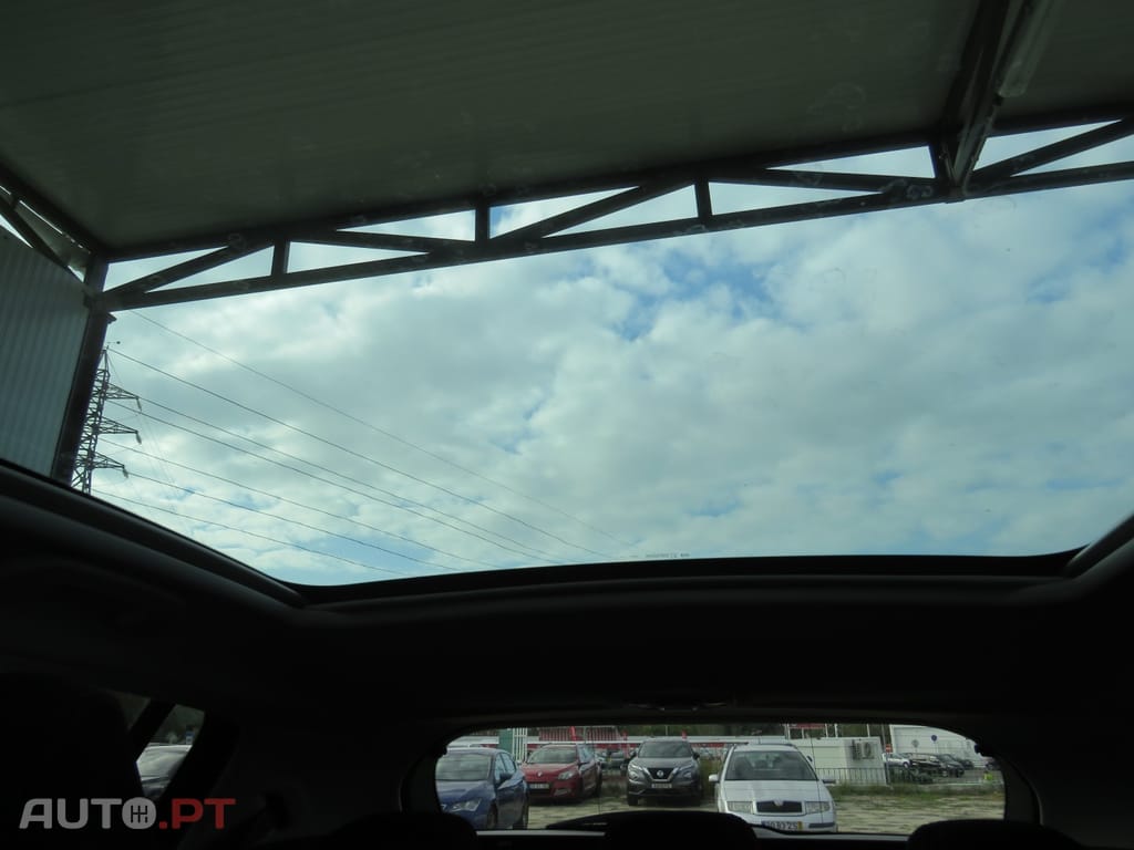 Peugeot 308 1.6 HDI Panorâmico