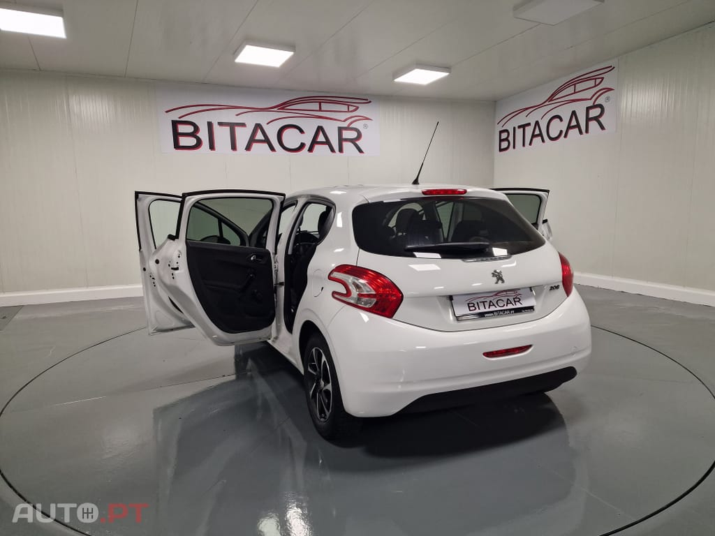 Peugeot 208 1.4 HDi Active