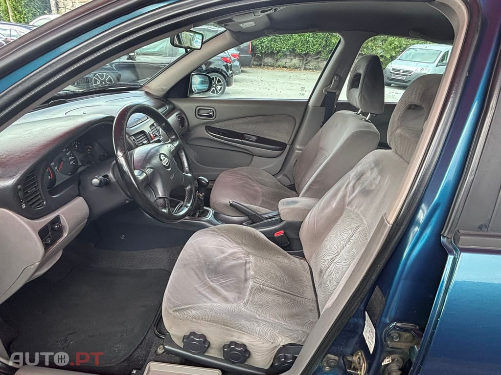 Nissan Almera 1.5 Comfort AC