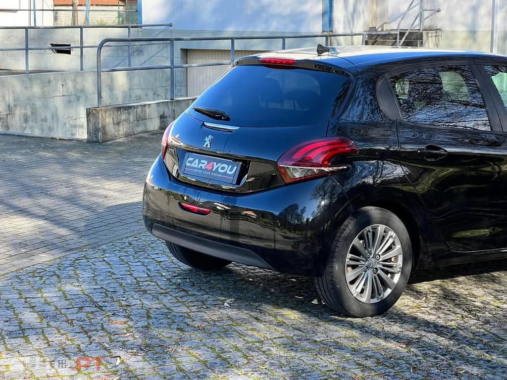 Peugeot 208 1.5 BlueHDi Allure