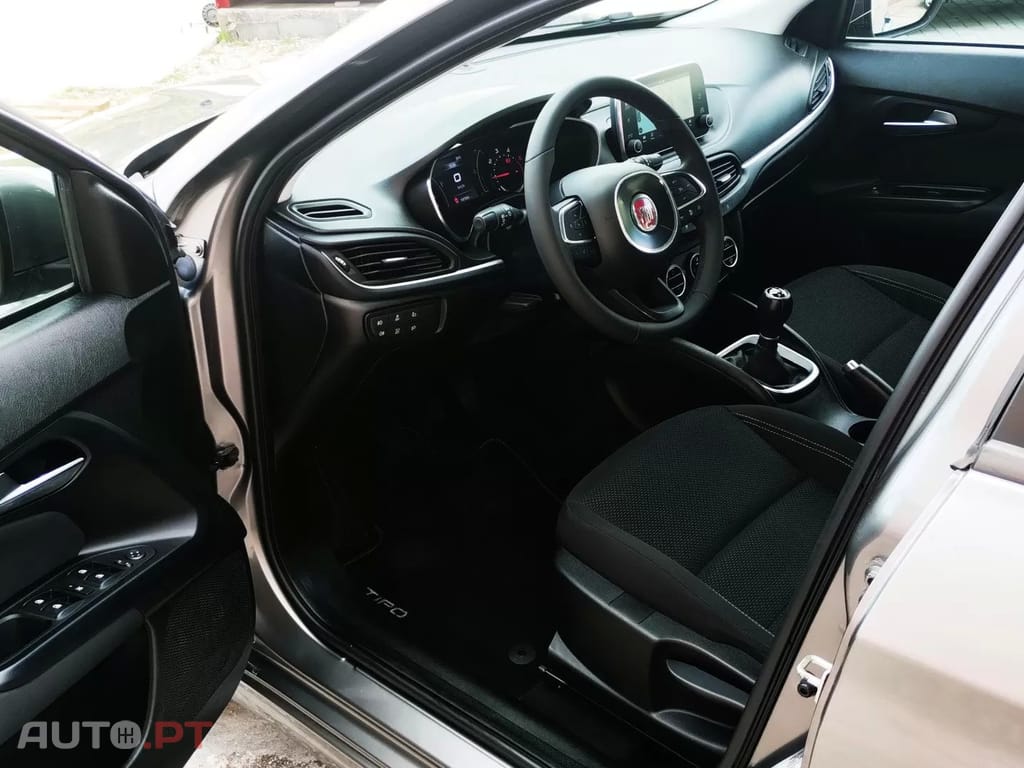 Fiat Tipo 1.3 M-Jet Lounge