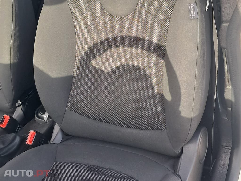 MINI One 1.6 diesel / 90 cv/ cx-6